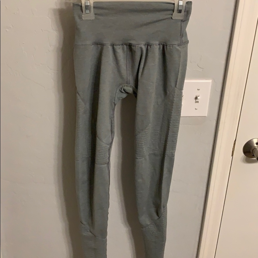 Alphalete Grey Athletic Workout Sport Leggings
